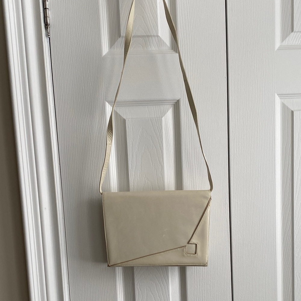 Bally Cream Shoulder Bag